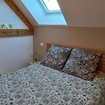 La Etoilee - Balneo Privative Holiday home
