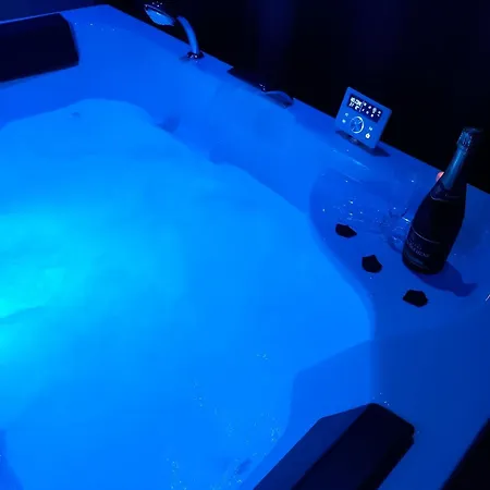 La Etoilee - Balneo Privative * Courgains