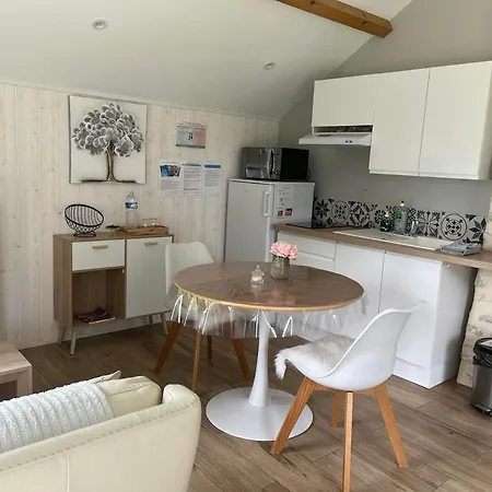 & Du Bien-etre Holiday home Courgains